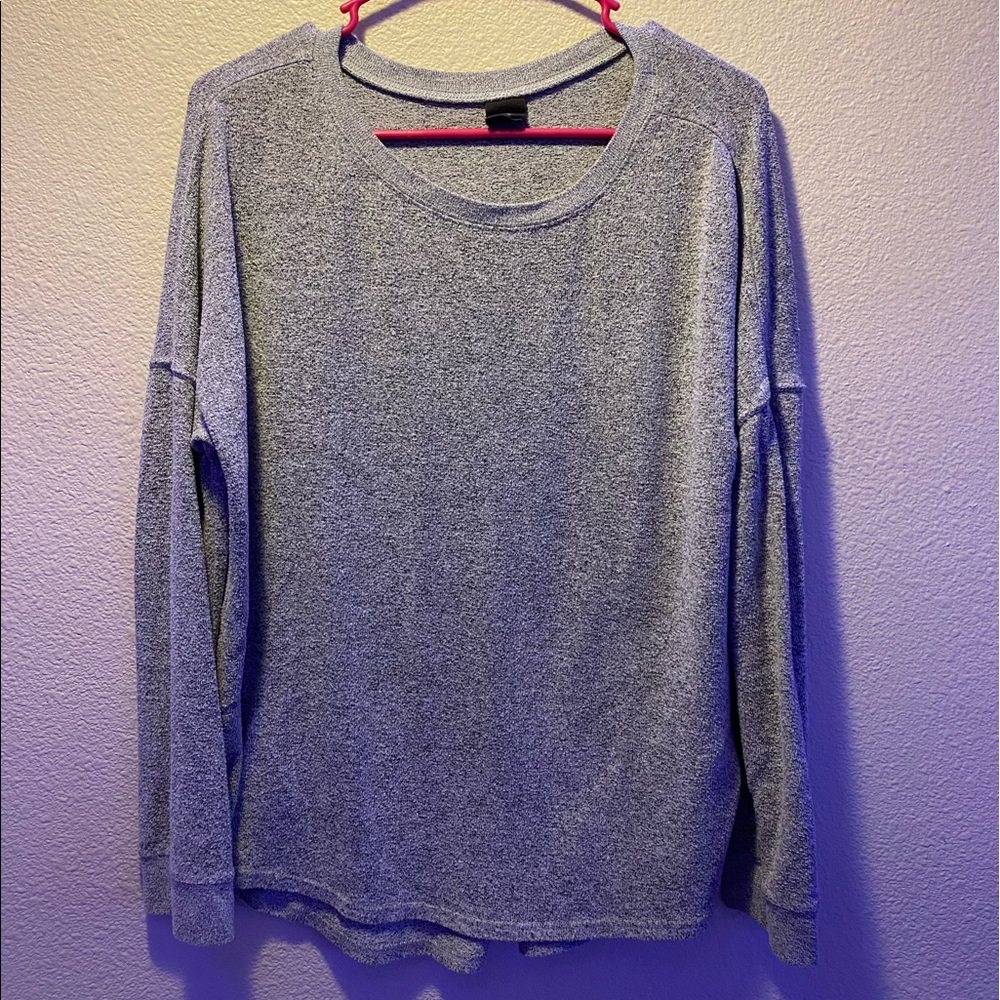Free press woman’s top size large